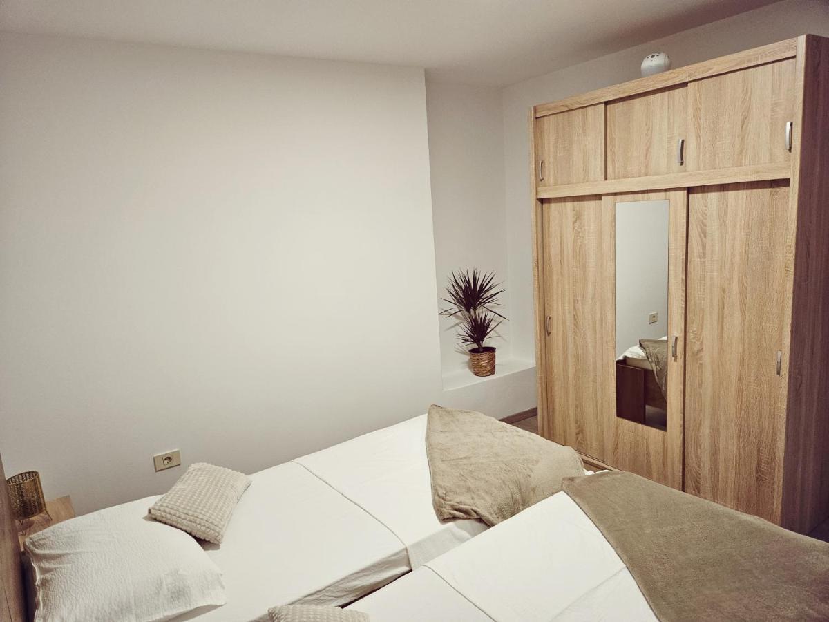Apartment Gaja, Capodistria Esterno foto