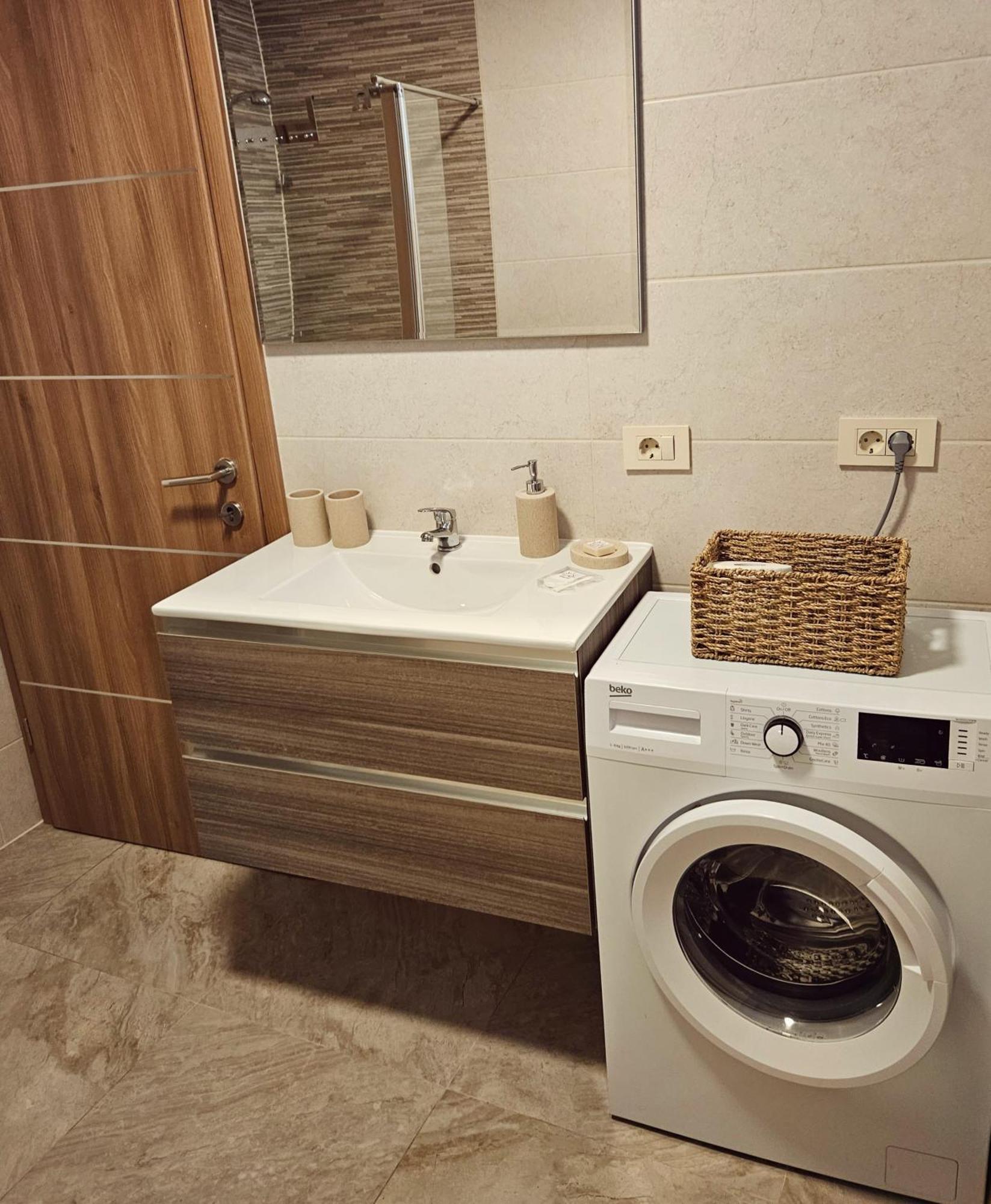 Apartment Gaja, Capodistria Esterno foto